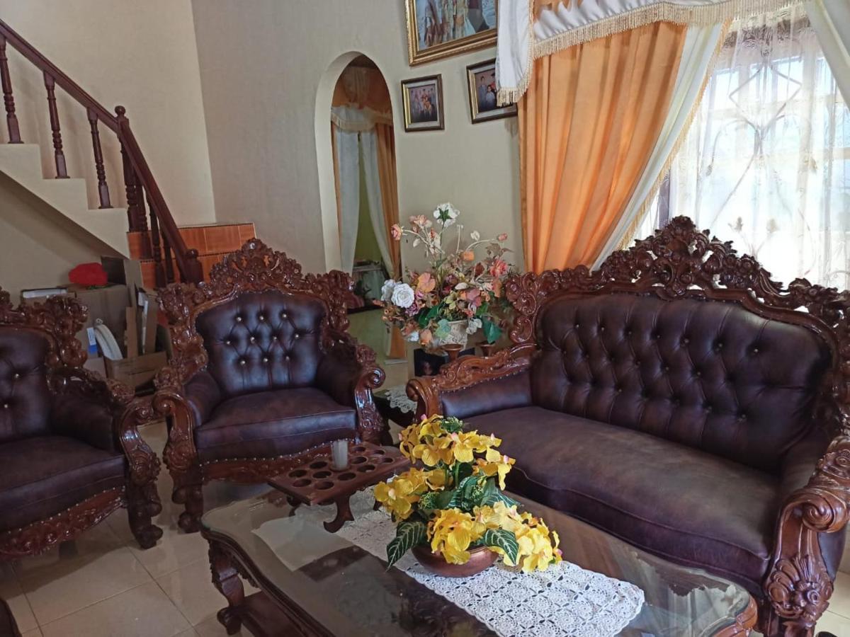 Fermana Homestay Painan Экстерьер фото