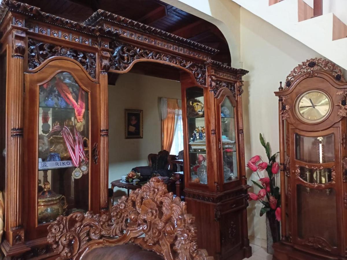 Fermana Homestay Painan Экстерьер фото